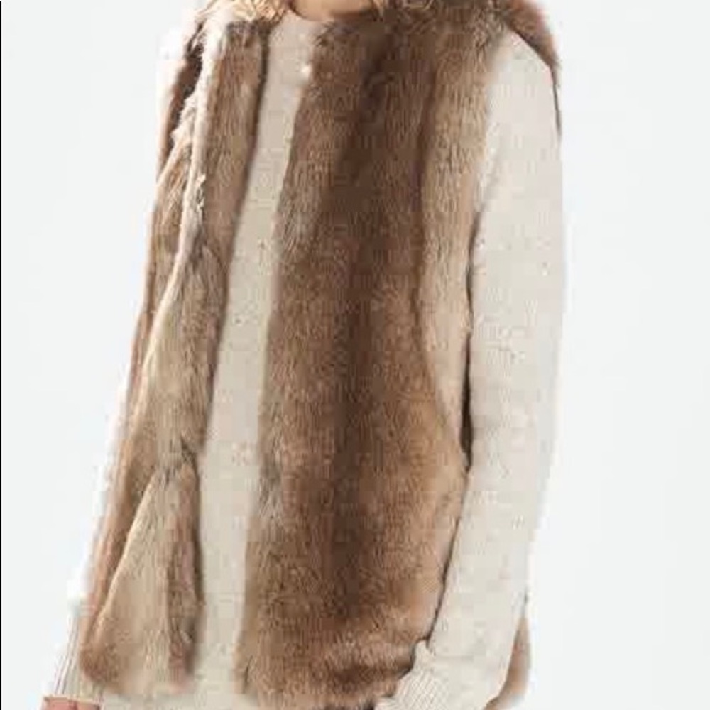 Zara Size M Faux Fur Vest
